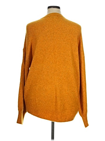 Old Navy Pullover Sweater (view 2)