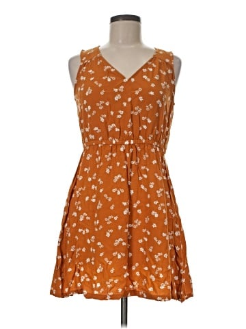 Old Navy Casual Dress (view 1)