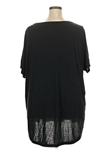 Nike Short Sleeve T-Shirt (view 2)