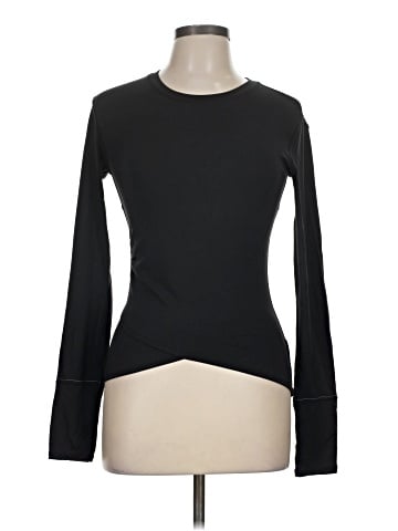 Lululemon Athletica Long Sleeve T-Shirt (view 1)