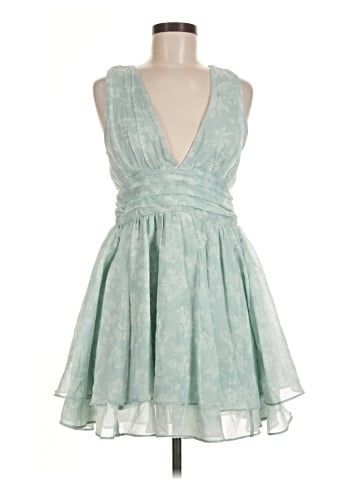 Abercrombie & Fitch Cocktail Dress (view 1)