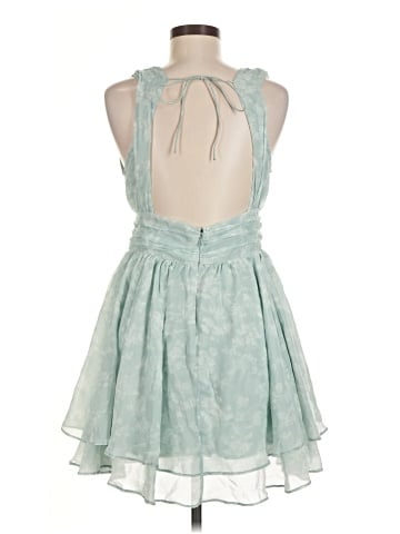 Abercrombie & Fitch Cocktail Dress (view 2)