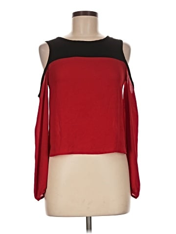 A'gaci Sleeveless Blouse (view 1)