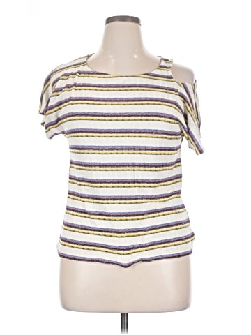Almost Famous Short Sleeve Top (view 1)