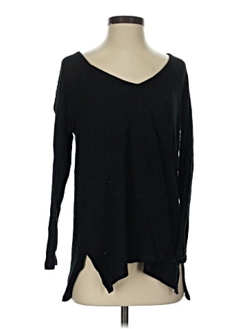 American Eagle Outfitters Pullover Sweater (view 1)
