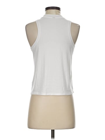 Vuori Sleeveless T-Shirt (view 2)