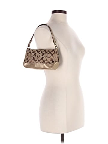 Coach Wristlet (view 2)