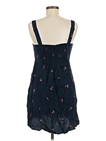 Old Navy Casual Dress (view 2)