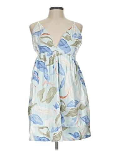 Abercrombie & Fitch Cocktail Dress (view 1)