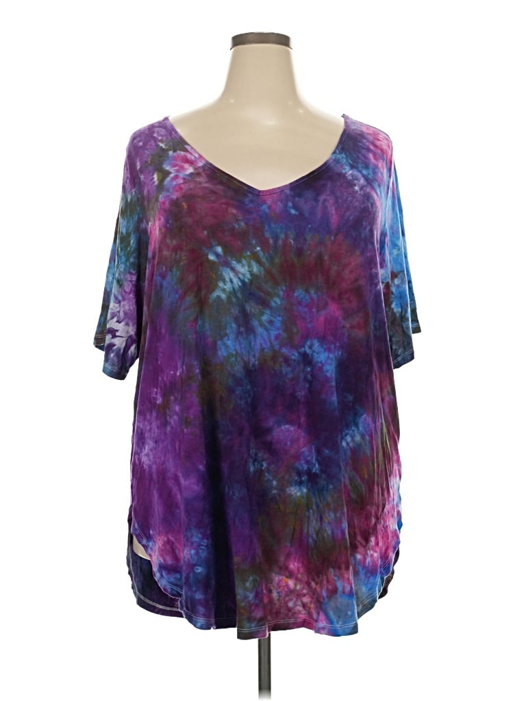 Pre-owned Torrid Short Sleeve T-shirt In Purple