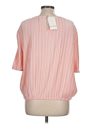 wonderly 3/4 Sleeve Blouse (view 2)