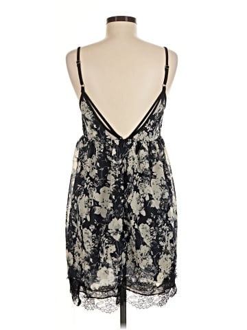 Sans Souci Cocktail Dress (view 2)
