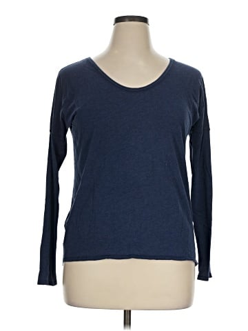 Lululemon Athletica Long Sleeve T-Shirt (view 1)