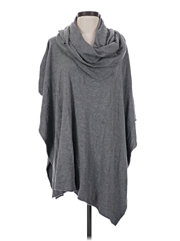 Lovestitch Poncho (view 1)