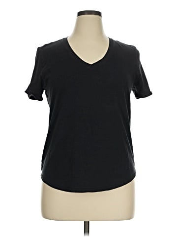 Lululemon Athletica Short Sleeve T-Shirt (view 1)