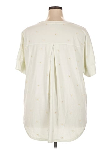 Jane and Delancey Poncho (view 2)