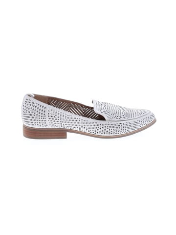 Crown Vintage Flats (view 1)