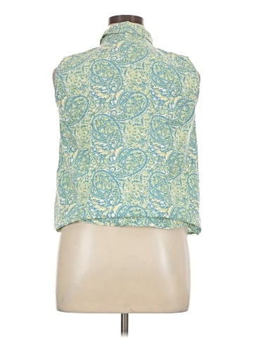 Chadwicks Sleeveless Button-Down Shirt (view 2)