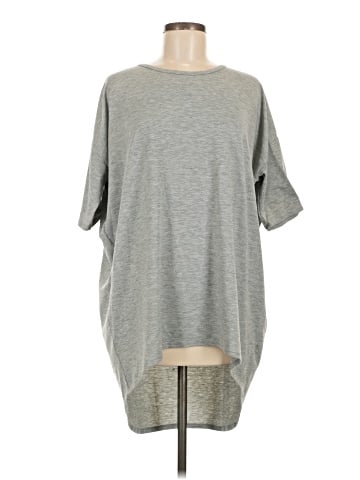 Lularoe 3/4 Sleeve T-Shirt (view 1)