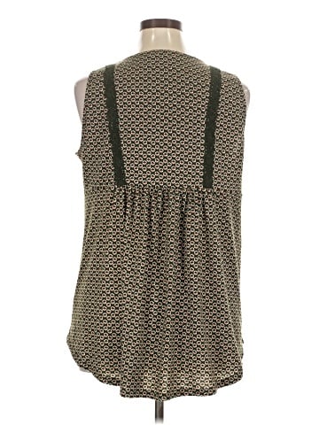 Weekend Suzanne Betro Sleeveless Blouse (view 2)