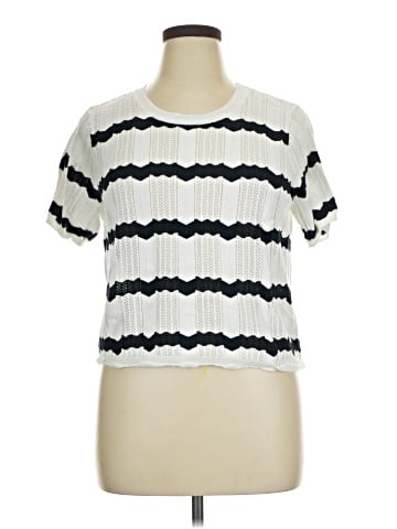 CAbi Short Sleeve Top (view 1)