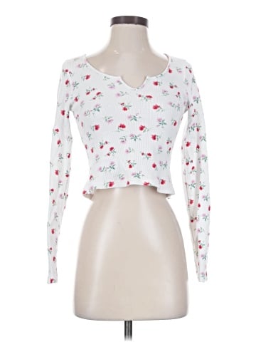 Victoria's Secret Pink Long Sleeve T-Shirt (view 1)