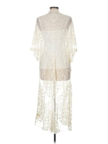 Do Everything in Love Kimono (view 2)