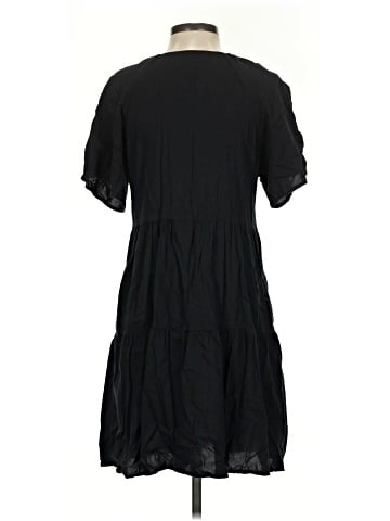 Old Navy Casual Dress (view 2)