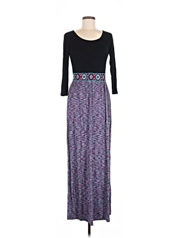 Versona Casual Dress (view 1)