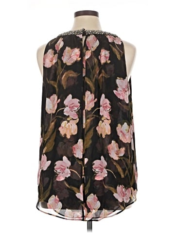 Jennifer Lopez Sleeveless Blouse (view 2)