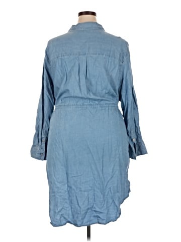 Terra & Sky 3/4 Sleeve Button-Down Shirt (view 2)