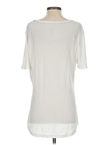 Elizabeth & Clarke Short Sleeve T-Shirt (view 2)