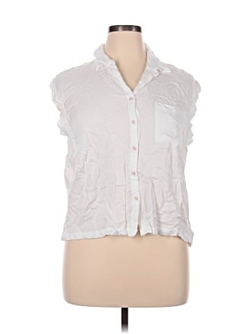Rose + Olive Sleeveless Button-Down Shirt (view 1)
