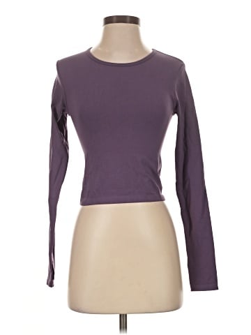 Fabletics Long Sleeve T-Shirt (view 1)