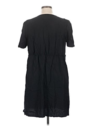 Old Navy Casual Dress (view 2)