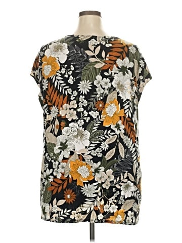 Avenue Short Sleeve Blouse (view 2)