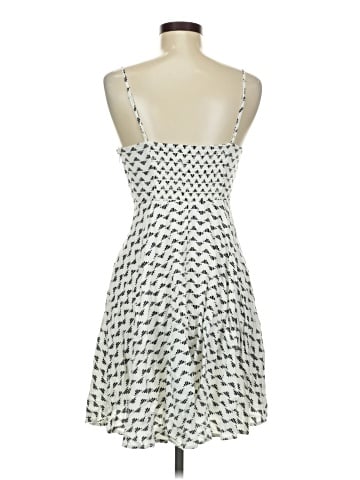 Old Navy Casual Dress (view 2)
