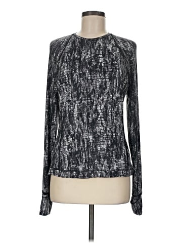 Lululemon Athletica Long Sleeve T-Shirt (view 1)