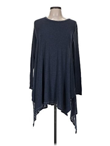 Mystree Long Sleeve T-Shirt (view 1)