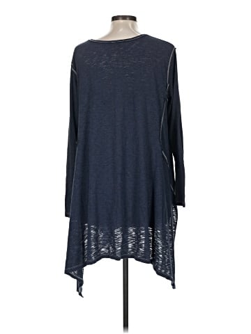 Mystree Long Sleeve T-Shirt (view 2)