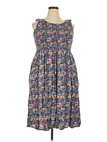 Croft & Barrow Casual Dress (view 1)