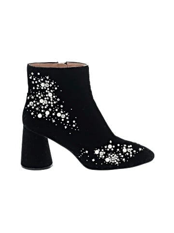 Trafaluc by Zara Ankle Boots (view 1)