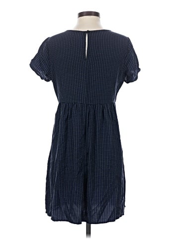 Old Navy Casual Dress (view 2)