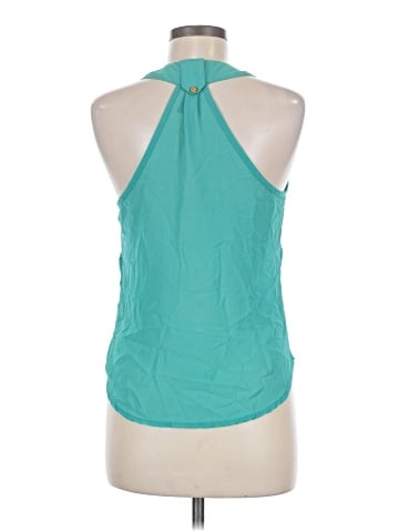 Hot Kiss Sleeveless Top (view 2)