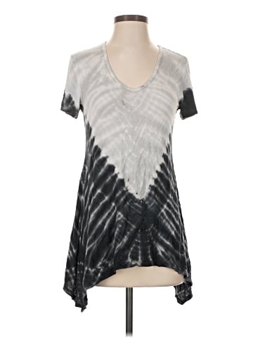 Tryst Short Sleeve T-Shirt (view 1)
