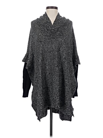 Alya Poncho (view 1)