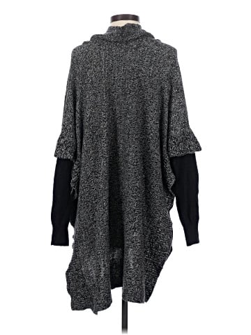 Alya Poncho (view 2)