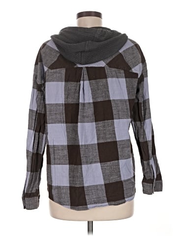 Maurices Long Sleeve Button-Down Shirt (view 2)