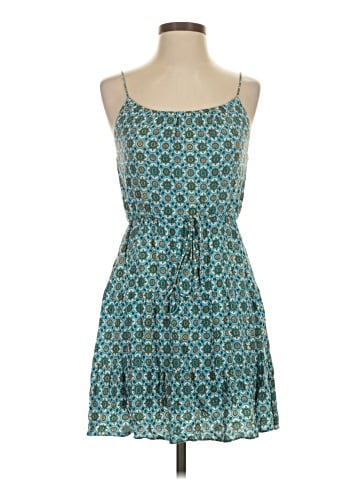 Alice + Olivia Casual Dress (view 1)