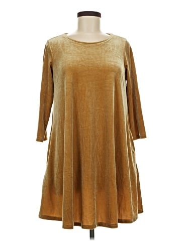 Agnes & Dora Casual Dress (view 1)